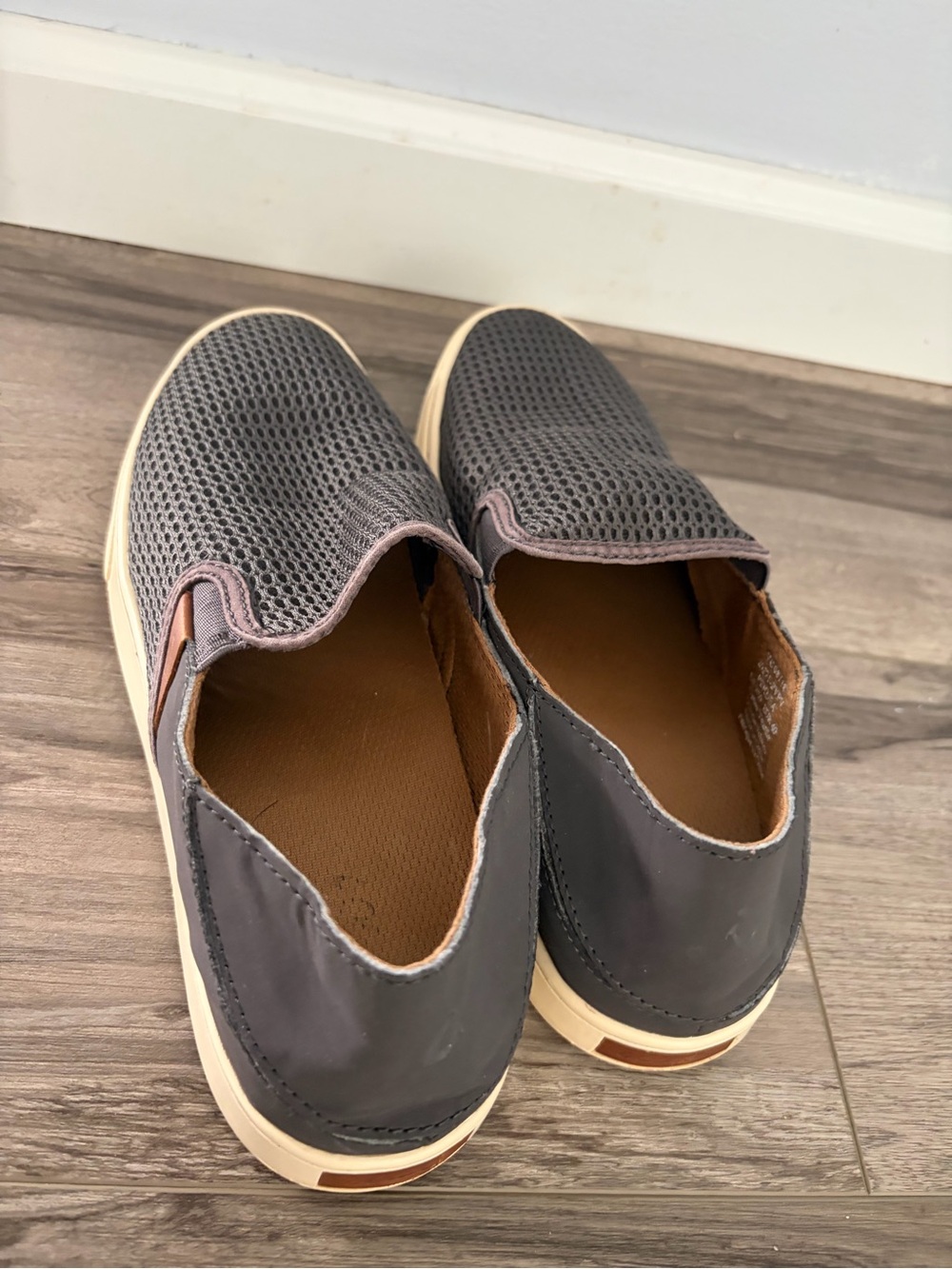 Olukai Women’s PEHUEA Slip-On Shoes In Grey Size 10 - Picture 3 of 6